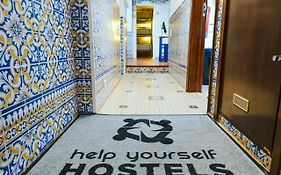 Help Yourself Hostels - Restelo